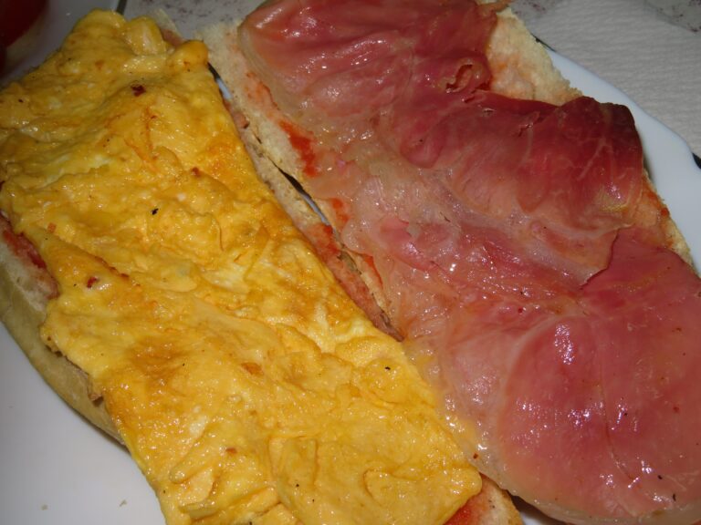 Tortilla francesa rellena