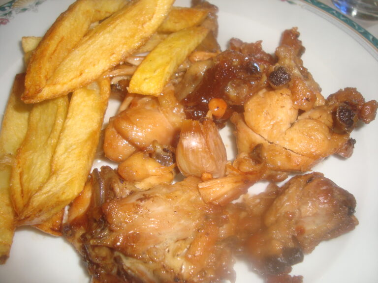 Pollo al ajillo
